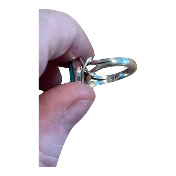 Aztec NV Turquoise Size 8. 9x13mm Bezel Set w/ side crosses in Sterling Silver. - Picture 11 of 12